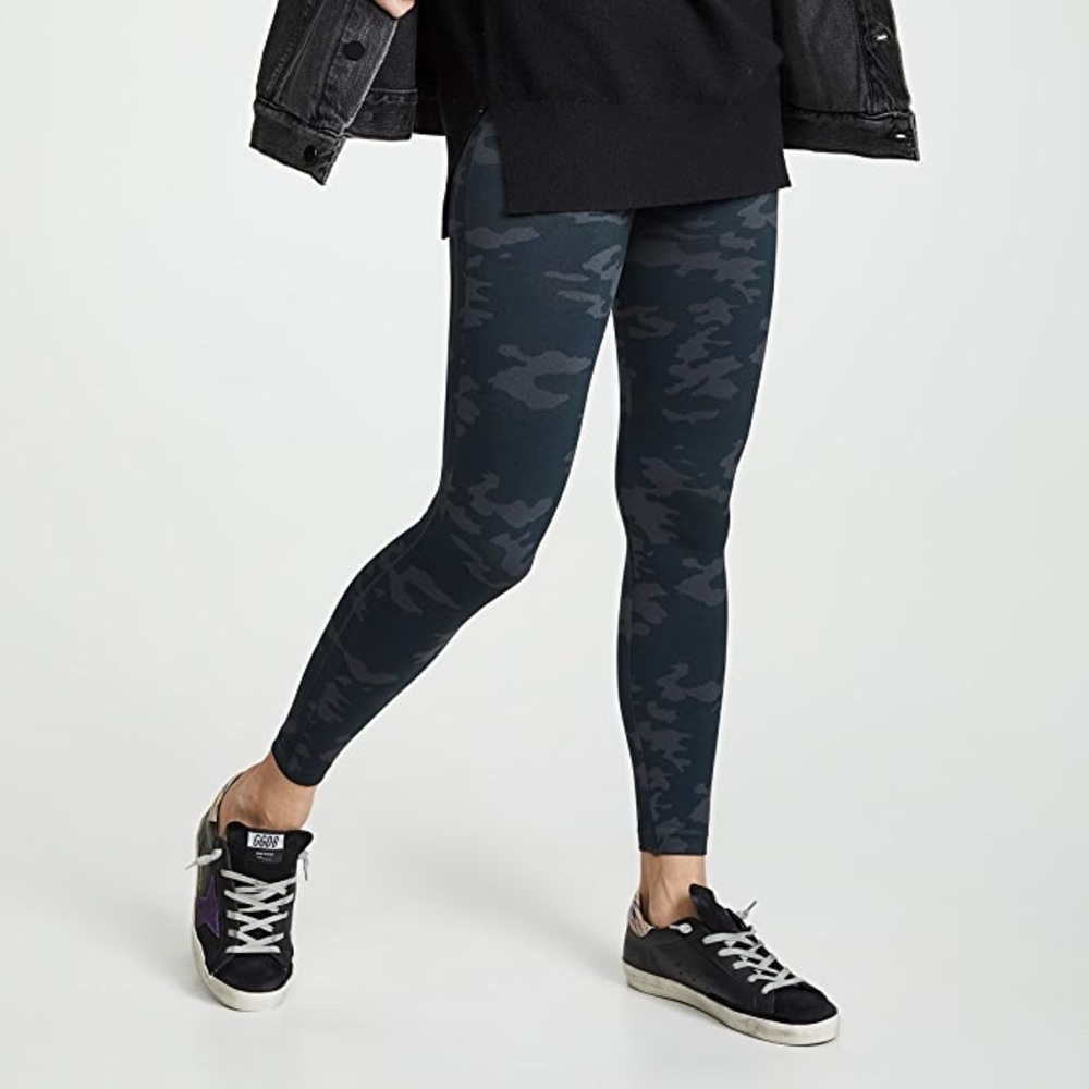 SPANX Seamless Camo Leggings